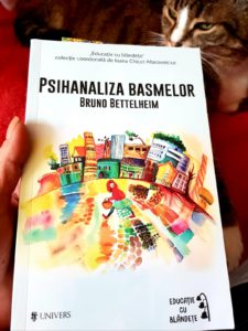 Read more about the article Psihanaliza basmelor, de Bruno Bettelheim